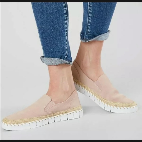 CREVO BLUSH PINK SKYLA SUEDE LEATHER SLIP ON SHOES SIZE 9 - Picture 2 of 7